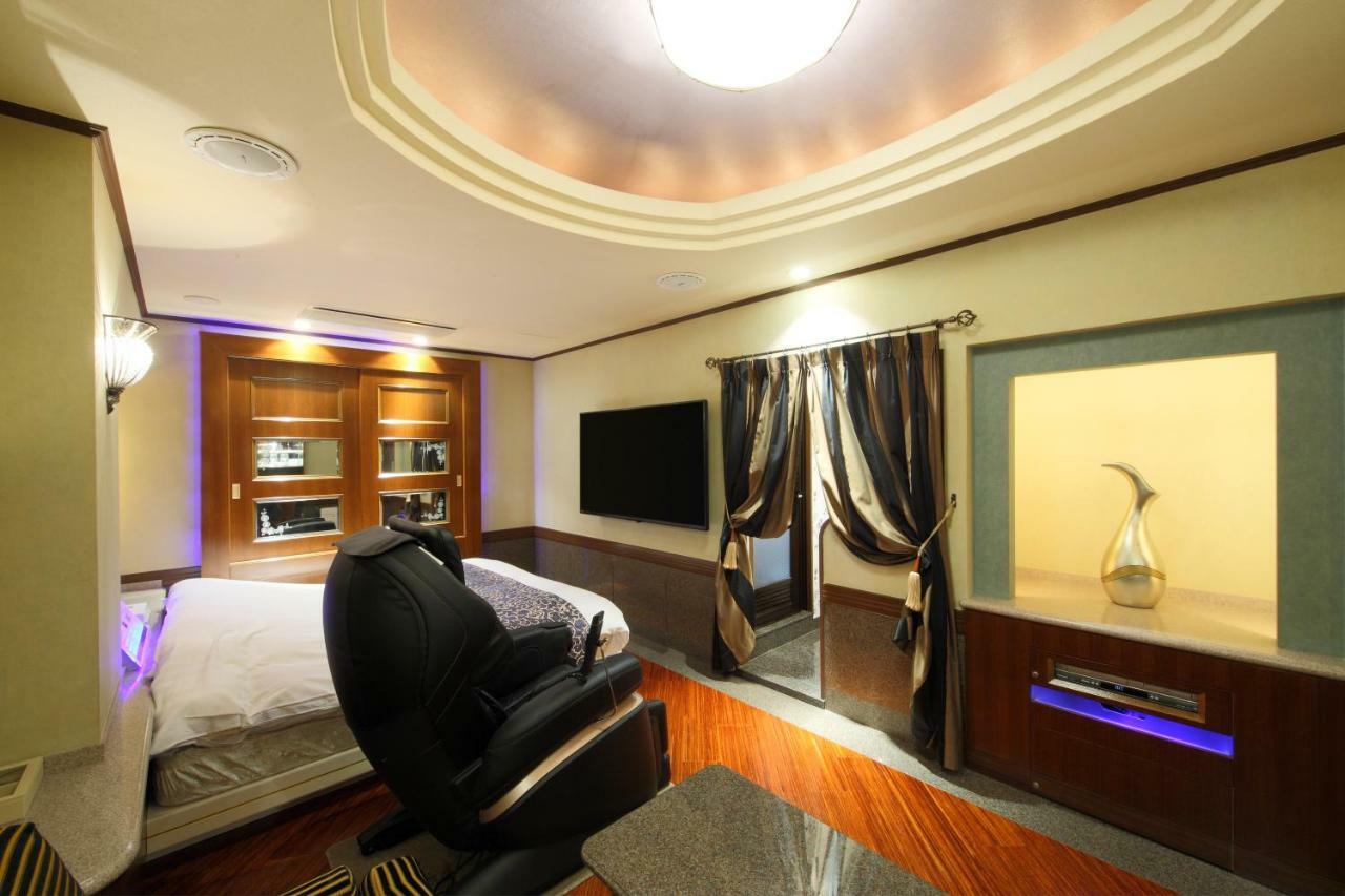 Hotel Cherena Kunitachi (Adults Only) Dış mekan fotoğraf